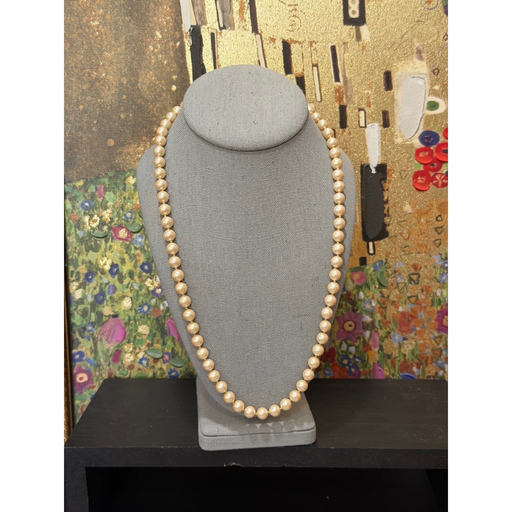 Monet Imitation Pearl Necklace Womens 22 Inch Cream Vintage Gold Tone Clasp